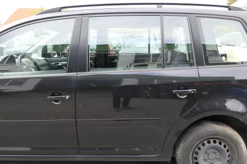 VW Touran 1T 1T3 Tür hinten links schwarz LC9Z metallic blackma ohne Anbaueteile (150408)