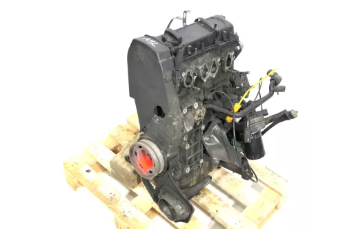 VW Passat 3B A4 B5 Motorblock Block Motor 1,6 74kw 101PS AHL ARM 188.500km (150498)