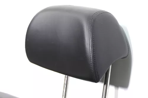VW Passat 3B 3BG Kopfstütze Sitz Sitze hinten rechts oder links schwarz Leder II (150782)