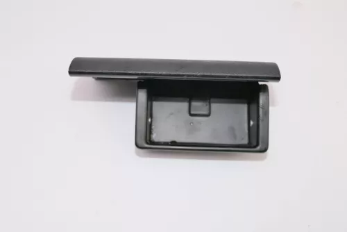 Audi A4 B5 Aschenbecher hinten 8D0857961A Ascher