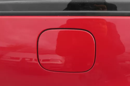 VW Golf 4 Variant Kombi Tankdeckel Deckel Tank Tankverschluß rot LY3D tornardoro (151284)