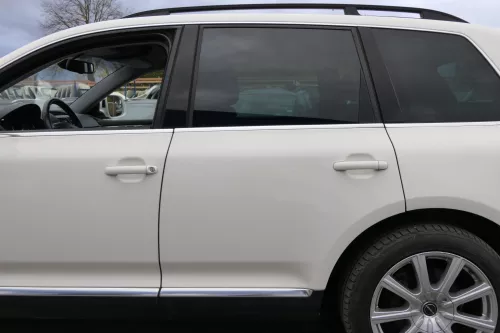 VW Touareg 7L Tür hinten links weiß LR9A (151303)