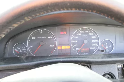 Audi A6 4A C4 Tacho Tachometer Kombiinstrument 428.000km 4A1919860E 2,5 TDI AEL (151520)