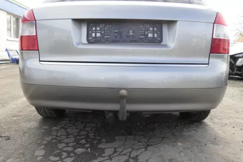 Audi A4 8E B6 Kombi Avant Stoßstange hinten mit Spoiler grau LY7Q atlasgrau (151539)