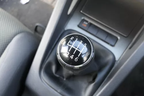 VW Golf 5 Schaltknauf Schaltsack Schaltung Schaltknüppel 6-Gang Leder Kunstleder (151636)