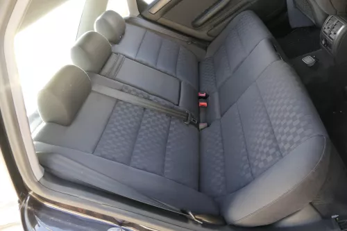 Audi A6 4B Limousine Rückbank Rücksitzbank Sitz Rücksitz 3 Punkt Gurt (151673)