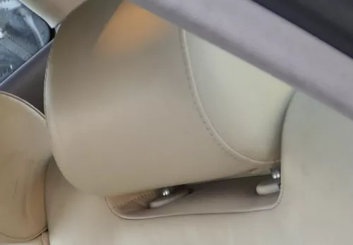 Audi A4 B5 A6 4B Kopfstütze hinten rechts oder links Leder besch melange beige (151787)