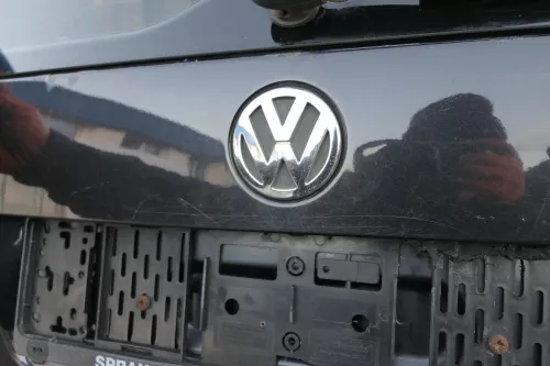 Passat 3BG Kombi Variant Heckklappe Klappe Kofferraumklappe schwarz LC9Z blackma (152017)