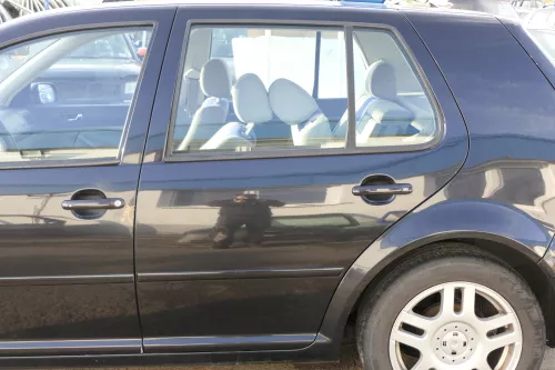 VW Golf 4 Limousine Tür hinten links schwarz LC9Z blackmagic (KEINkombi) (152042)
