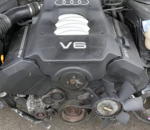 Audi A8 4D A4 B5 Motorabdeckung Abdeckung Motor Blende 2.8 V6 ACK ALG