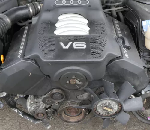Audi A8 4D A4 B5 Motorabdeckung Abdeckung Motor Blende 2.8 V6 ACK ALG (152147)