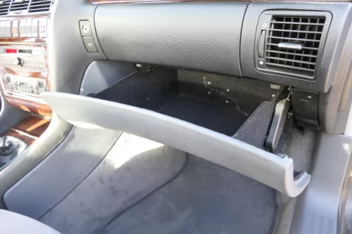 Audi A8 4D Handschuhfach 4D1857095H H99 aquablau  (152316)