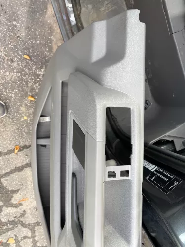VW Crafter 7C MAN TGE Türverkleidung Verkleidung Tür vorne links grau  (153150)