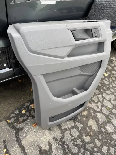 VW Crafter 7C MAN TGE Türverkleidung Verkleidung Tür vorne rechts grau  (153151)