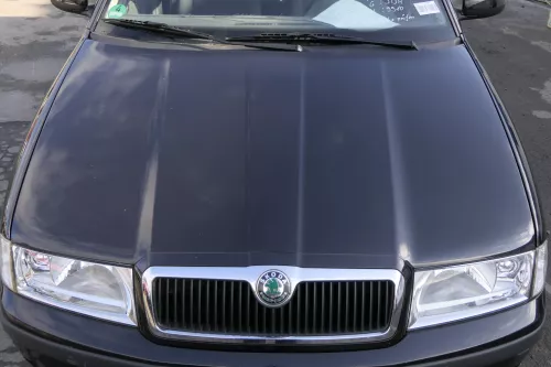 Skoda Octavia 1U Motorhaube Haube Klappe vorne schwarz LF9R OHNE Grill (153289)