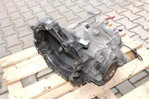 VW Passat 3B A4 Automatikgetriebe Getriebe Automatik DFK CSM 1.9 TDI 81kw AFN (153342)