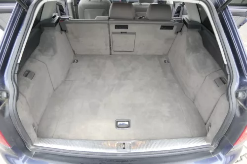 Audi A6 4B Avant Kombi Teppich Kofferraum Kofferraumteppich swing dunkelgrau