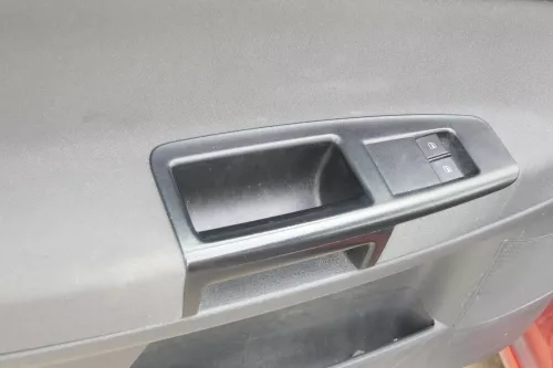 VW Polo 9N Türverkleidung Verkleidung Tür vorne & hinte links +rechts 2/3-Türer  (154008)