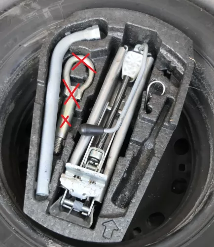 VW Polo 6R 6C 9N Bordwerkzeug Wagenheber Schlüssel Werkzeug Styropor Einlage (154017)