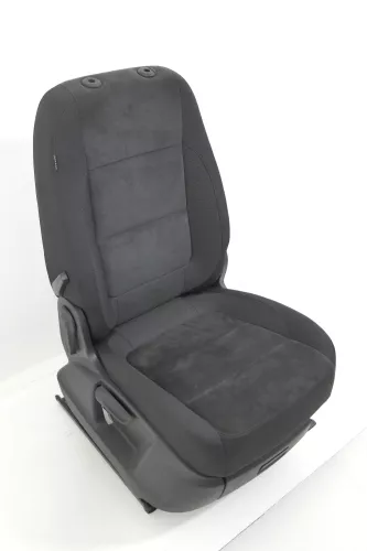 VW Tiguan 5N Sitz rechts