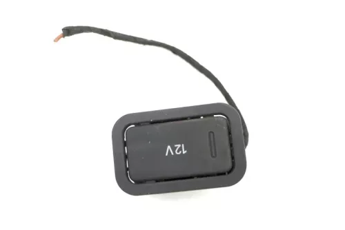 Audi A6 4B VW 12 Volt V Anschluß 4B0925071A VW AUDI Wohnwagen Strom