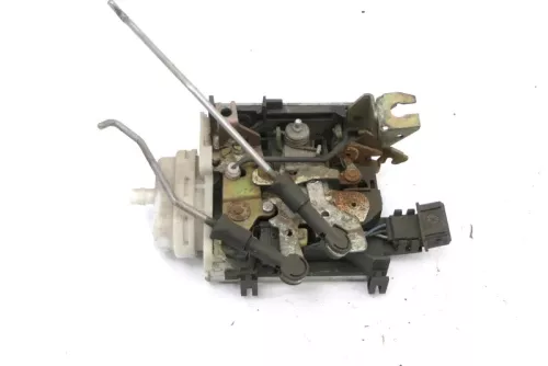 Audi A6 4A Tür Türschloß Zentralverriegelung vorne rechts 4A1837016D (155463)