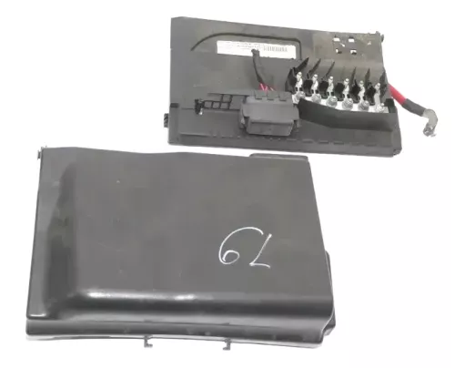 VW Polo 9N 9N3 Ibiza Kasten Abdeckung Batterie Sicherungsträger Sicherung