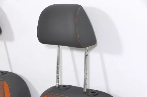 VW Touran 1T Kopfstütze vorne rechts oder links anthrazit orange nähte Cross  (155847)