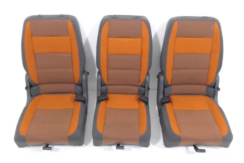 VW Touran Sitz Sitze hinten 1.Reihe Rücksitz alle 3 Stück Isofix Cross orange (155850)