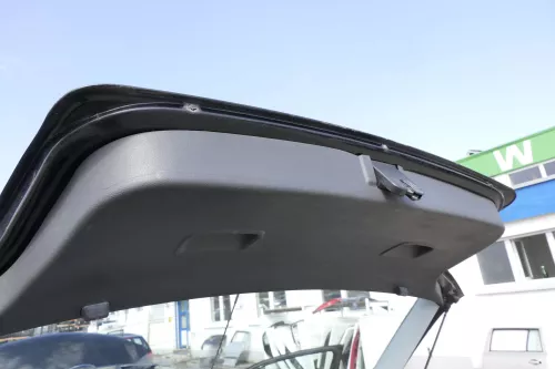 VW Polo 9N3 9N Heckklappe Kofferraumklappe Klappe schwarz L041 uni Heck (155950)