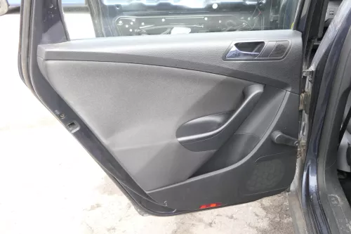 VW Passat 3C Variant Türverkleidung Verkleidung Tür hinten links (155985)