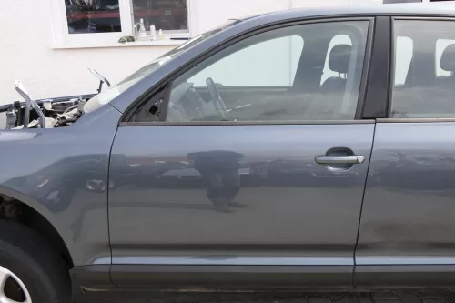 VW Touareg 7L Tür Fahrertür vorne links grau LD7U - ohne Anbauteile (156013)