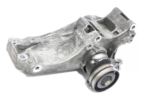 VW Polo 6N2 Halter Konsole Lichtmaschine Träger 032145167L 167M Klimaanlage (156292)