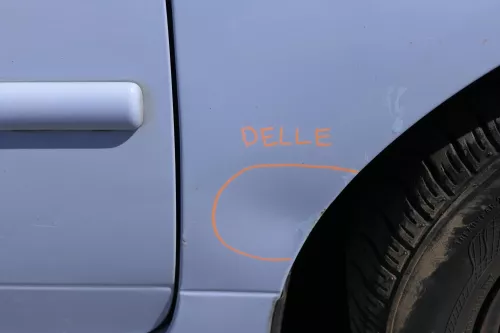 VW Lupo 6X Kotflügel vorne rechts grau blau LR5D - Delle (156302)
