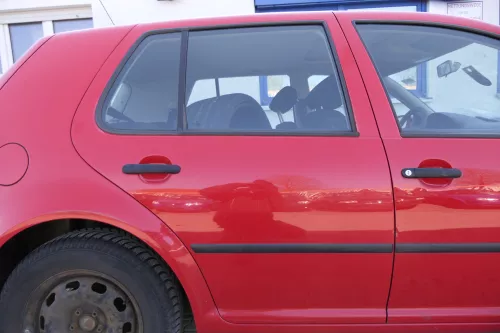 VW Golf 4 Limousine Limo Tür hinten rechts rot LP3G (KEINkombi) (156318)