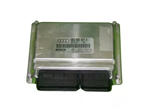 Audi A4 8E Steuergerät Motor 8E0909557H 2,0 96kw ALT Benziner Motorsteuergerät