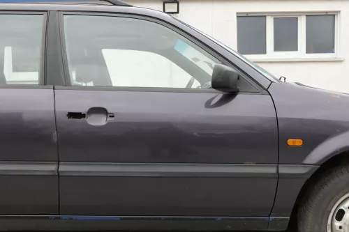 VW Passat 3A 35i Kombi Limo Tür vorne rechts Beifahrertür grau LC5P ohneAnbautei (156509)