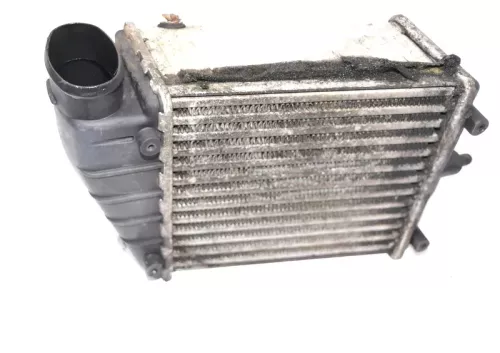 VW Passat 3A 35i Ladeluftkühler Ladeluft Kühler 3A0145805A AFN 1Z