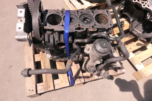 VW Passat 3C Block Motorblock Kurbelwelle 2.0 TDI BMA BKP BVE BWV Motor Ölpumpe (157149)
