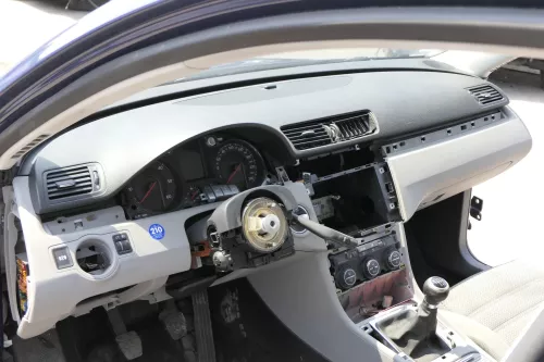 VW Passat 3C Armaturenbrett OHNE Anbauteile grau classicgrey schwarz