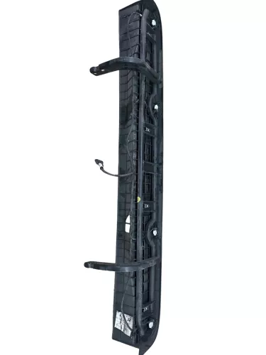 Iveco Daily Stoßstange hinten Heckstoßstange Stoßfänger Stufe Trittstufe PDC (157309)