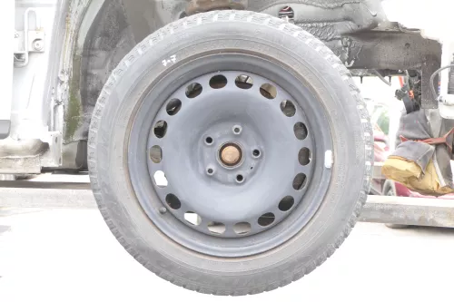 VW Passat 3C Golf Reifen Winterrreifen M&S 205/55 R16 94H Felgen 5-7mm (157450)