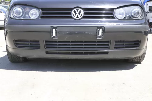 VW Golf 4 Stoßstange vorne Stoßfänger vorn schwarz LC9Z Frontstoßstange (157721)