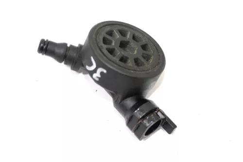 VW Passat 3C Kupplungsnehmerzylinder Kupplungsnehmer Nehmer Druckspeicher  (157755)