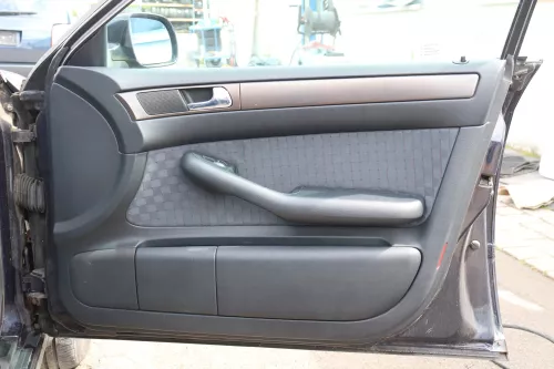 Audi A6 4B Türverkleidung Verkleidung Tür vorne +hinten links rechts swing schwa