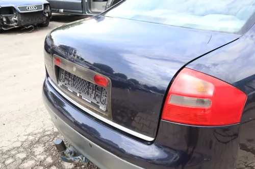 Audi A6 4B Limousine Kofferraumklappe hinten Heckklappe Deckel blau LZ5L ming (157995)