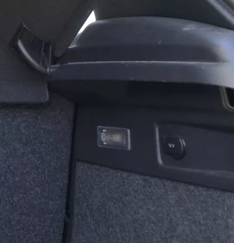 VW Scirocco 3 Kombi Abdeckung Verkleidung Kofferraum hinten rechts Auflage (158206)