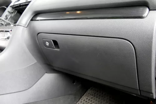 VW Scirocco 3 Handschuhfach schwarz Handschuhfachdeckel Deckel Klappe schwarz