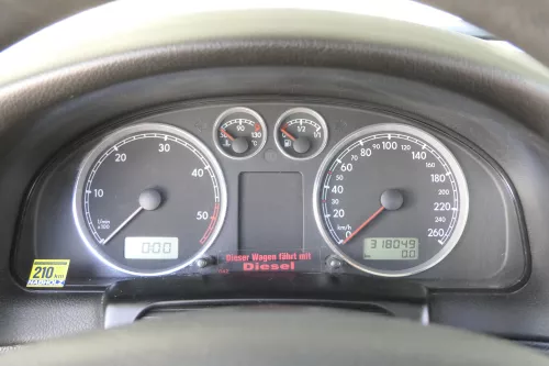 VW Passat 3BG Tacho Kombiinstrument 3B0920807AX TDI AVB AWF AWX 318.000km (158376)