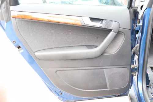 1x Audi A3 8P Türverkleidung Verkleidung Tür hinten links 4/5-Türer Holz (158494)
